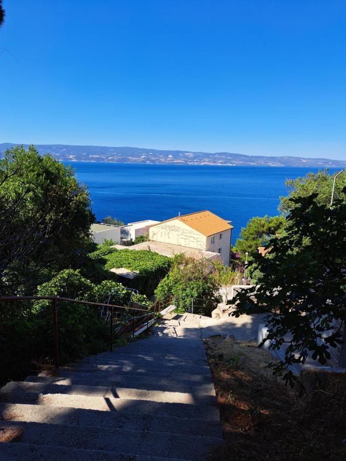 Apartment Sodan 72 Omiš Exterior foto