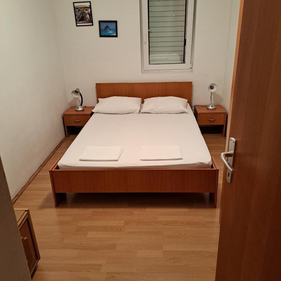 Apartment Sodan 72 Omiš Exterior foto